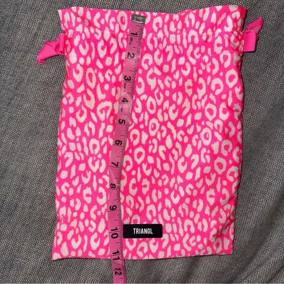 TRIANGL Swim Drawstring Bag Pink Leopard Print Travel Pouch 🐆💖 - Picture 3 of 4